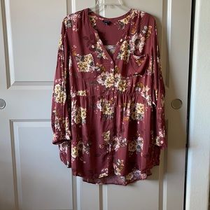 COPY - Torrid Floral Long Sleeve Tunic Blouse Size 6